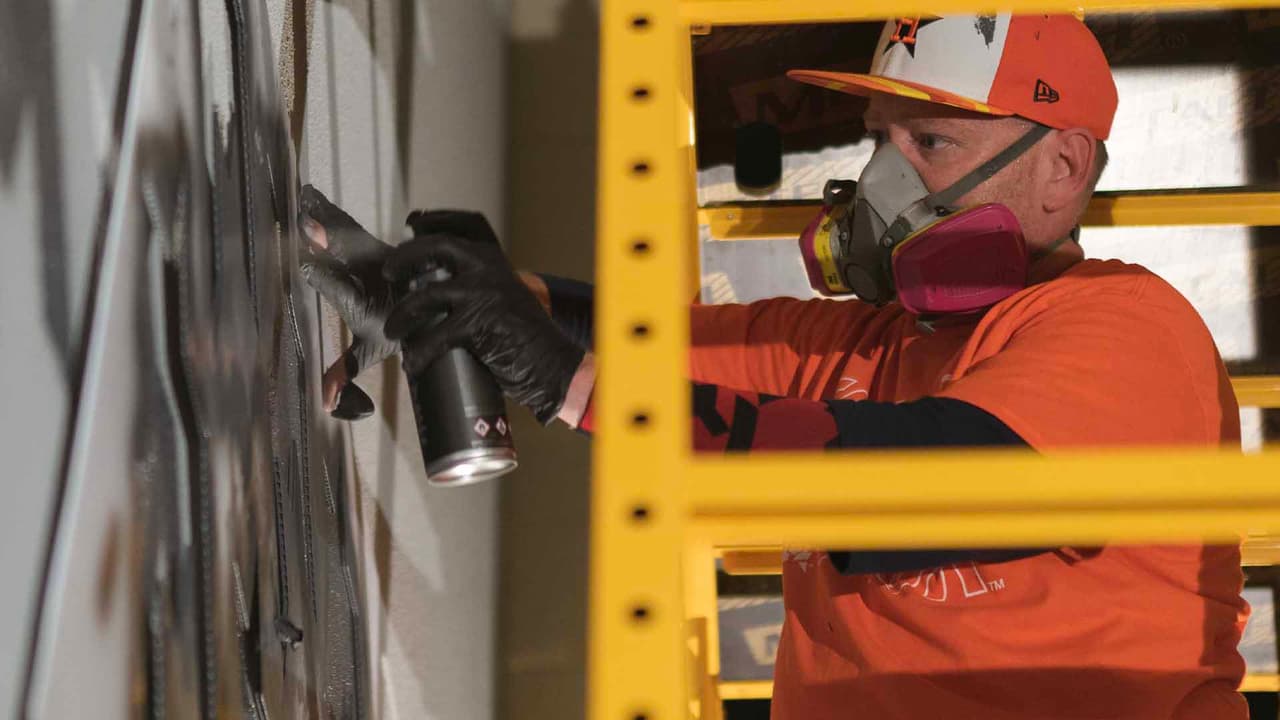 Artboy76 fue el artista que hizo el sexto mural.