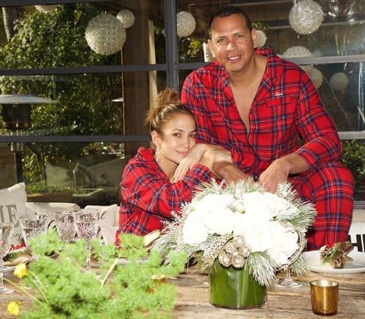 A partir de mayo de 2017, cuando asistieron juntos a la gala del MET en Nueva York, ya no hubo marcha atrás. Jennifer lo describió como su "macho bello".
<br>