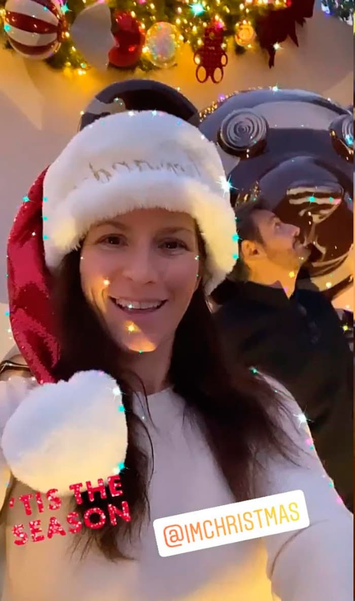 La vocalista de Sentidos Opuestos no se pudo resistir a las creaciones de la misma decoradora de Galilea Montijo y la llamó para que adornara la residencia de Los Ángeles en la que vive su familia y donde han pasado la cuarentena.