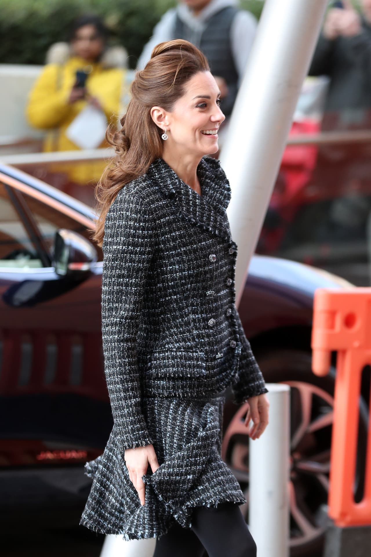 Middleton participó en un taller de artes creativas y manualidades para los pacientes, dirigido por la National Portrait Gallery, del que la duquesa también es mecenas.