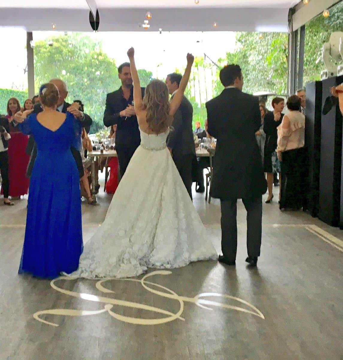 <b><a href="http://www.univision.com/temas/ingrid-martz">Martz</a></b> fue la novia más feliz de todas, pues sus seres queridos estuvieron presentes en dicha ceremonia.