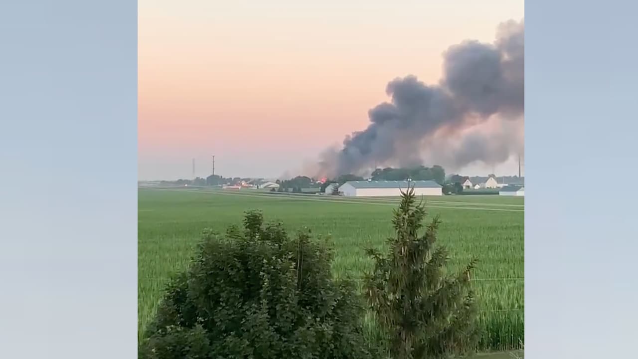 Incendio masivo en Shorewood emiten orden de refugio para residentes debido al fuerte humo 