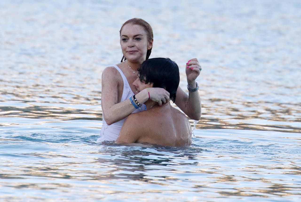 Egor Tarabasov y Lindsay Lohan siguen en sus vacaciones románticas.