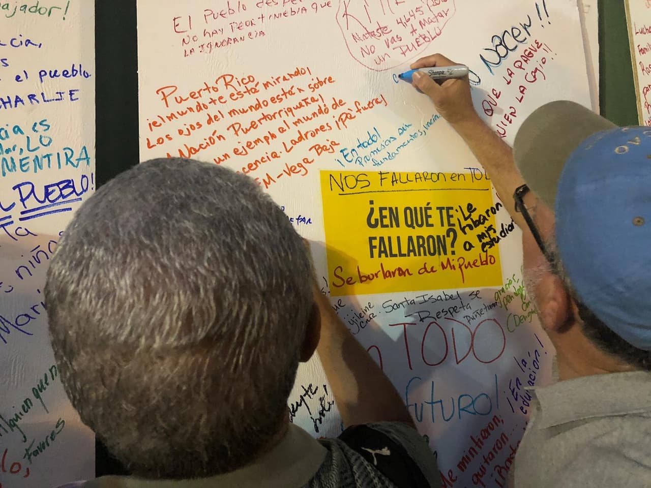 "¿En qué te fallaron? ¡Nos fallaron en todo!", escribió un ciudadano, día en que Ricardo Rosselló hizo efectiva su renuncia.