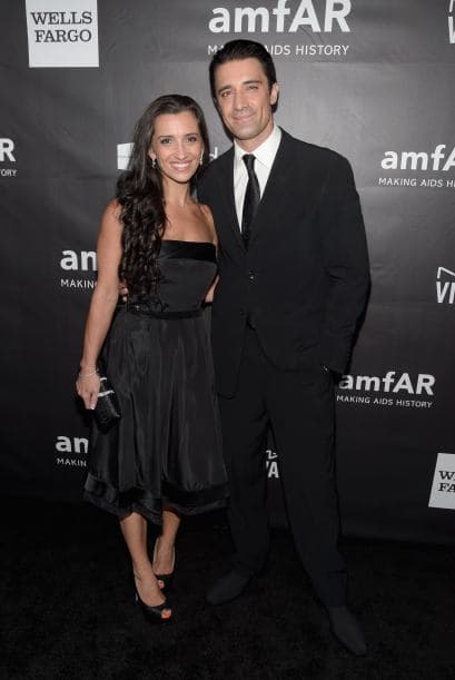 Algunas parejas decidieron ir muy bien coordinados, tal fue el caso de Gilles Marini y Carole Marini.