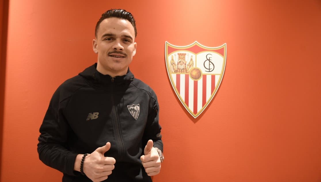 Pero no es lo único que se lleva el club sevillista en este mercado, ya que Roque Mesa regresa a La Liga tras un breve paso por el Swansea City.
