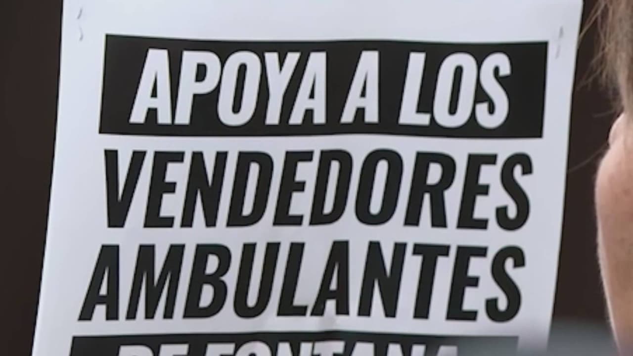Fontana enfrenta demanda por ir contra vendedores ambulantes