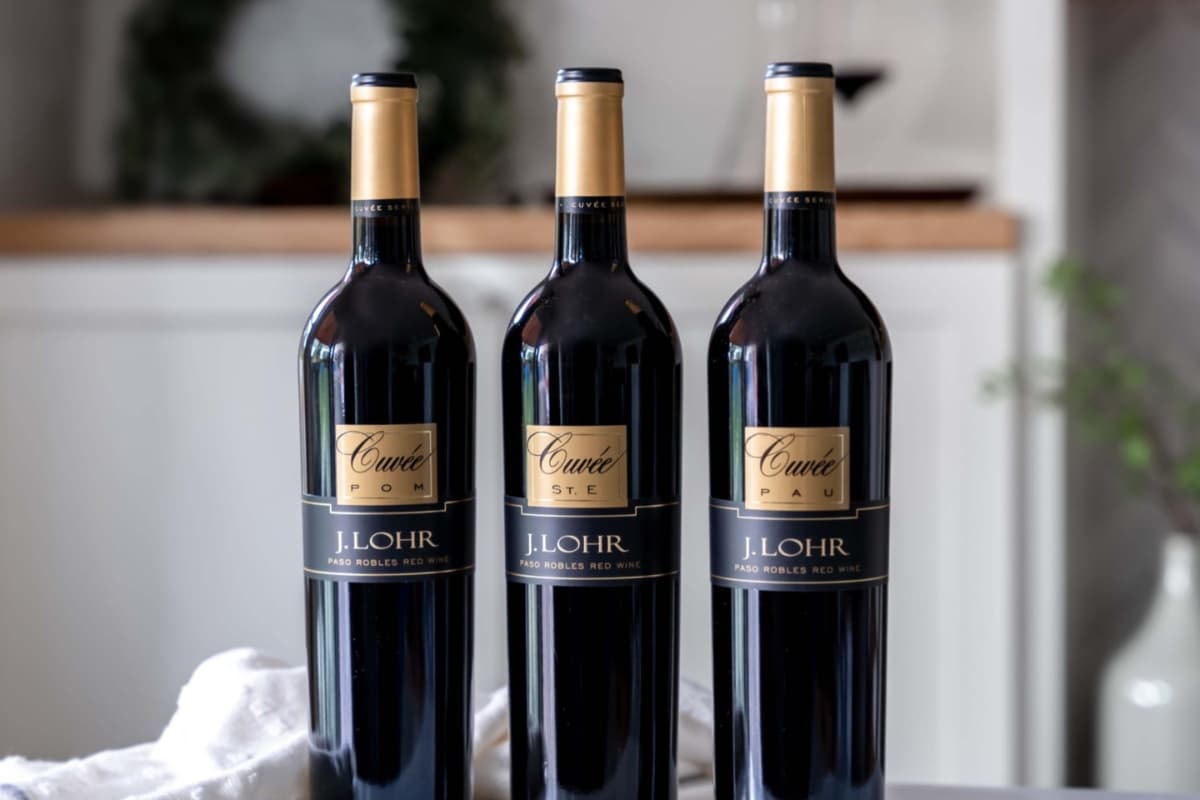 Rodeo Uncorked destaca la producción de vino en la agricultura. Antes del 
<b>Salón de la Cosecha anual de Houston y RodeoTM</b>, el Rodeo acoge un Concurso Internacional de Vinos, un concurso de comidas y subasta de vinos. Si quieres saber más sobre los eventos de la cosecha de vino, 
<a href="https://www.rodeohouston.com/rodeo-uncorked-wine/" target="_blank">entra a este enalce</a>.