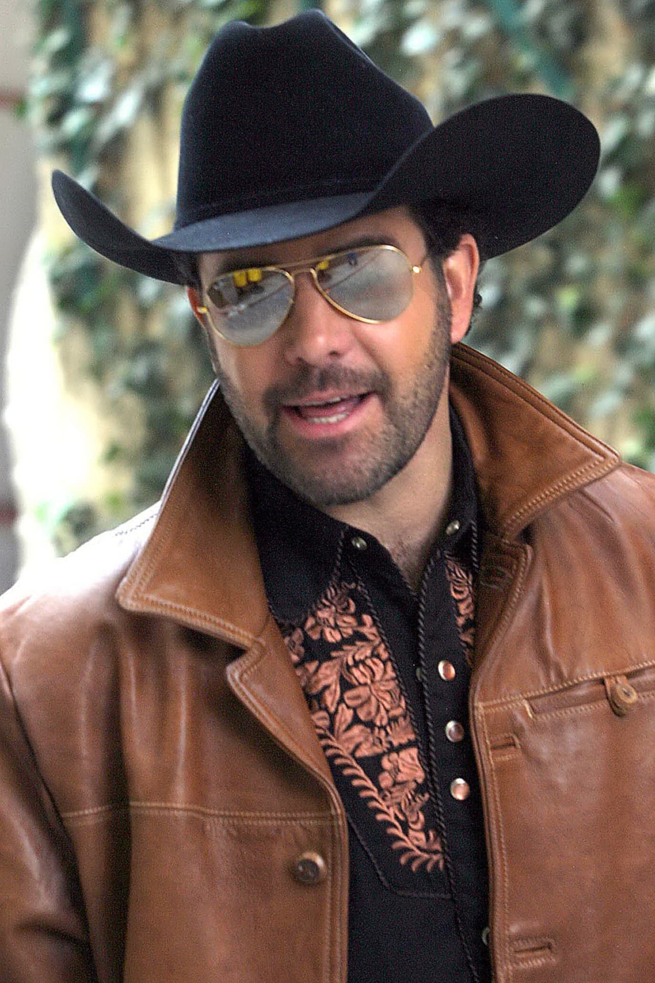 Hace unos días, Eduardo Capetillo publicó un video en su cuenta de Instagram, donde compartió un gris recuerdo en el que su hijo también estaba implicado.