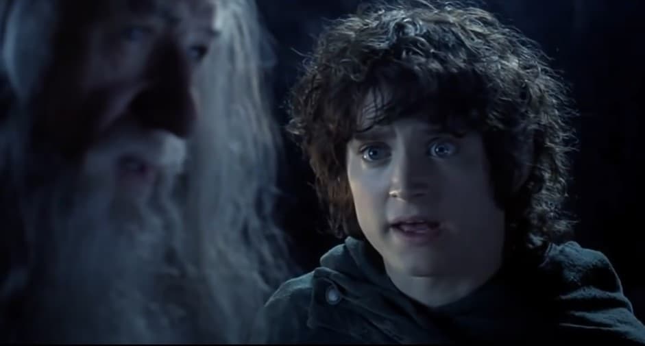 Y es que 'El Hobbit' recaudó más que las dos primeras entregas de ‘El señor de los anillos’ mientras estuvieron en cartelera. Recordemos que la historia de Bilbo Bolsón funciona como una precuela de la historia de Frodo Bolsón.
<br>