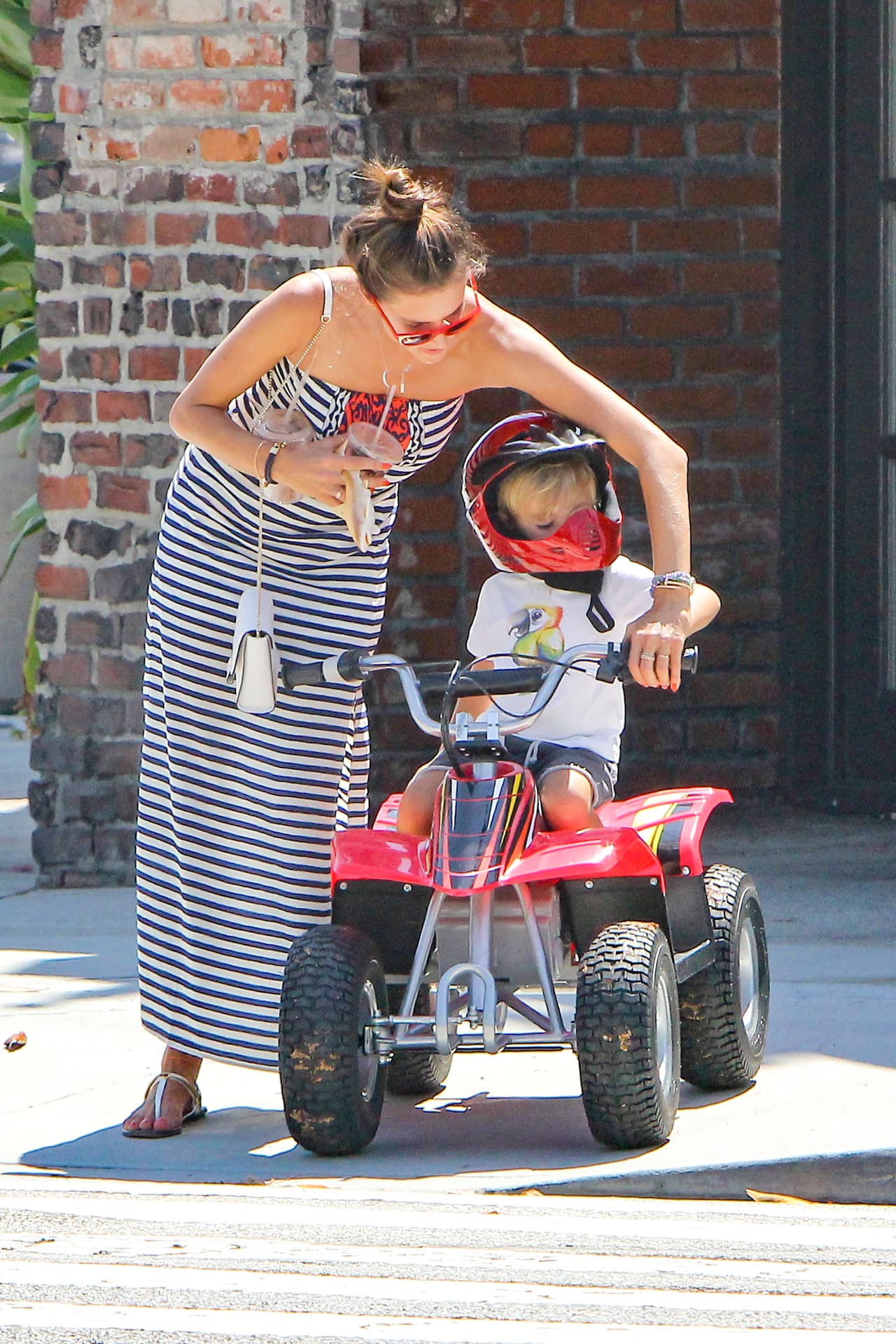 ¡Alessandra y su familia están de vuelta en Los Ángeles!