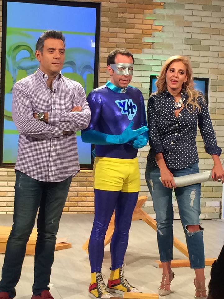 En la Comedia de Hoy, nos visitó un súper heroe.