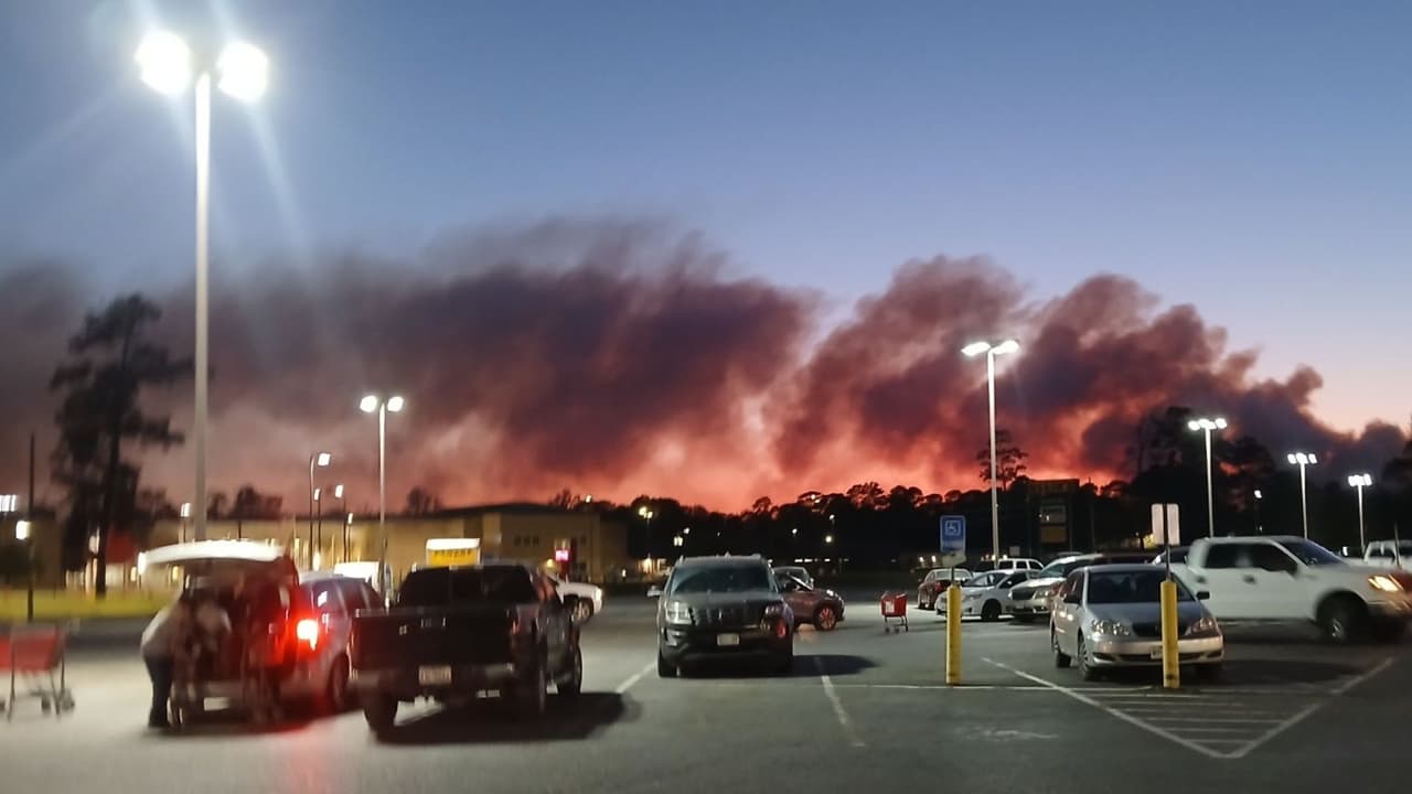 Lista de refugios y ubicaciones para evacuar por el incendio Pauline Road Fire