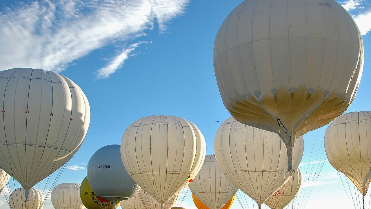 Texas considera usar globos aerostáticos para vigilar la frontera 