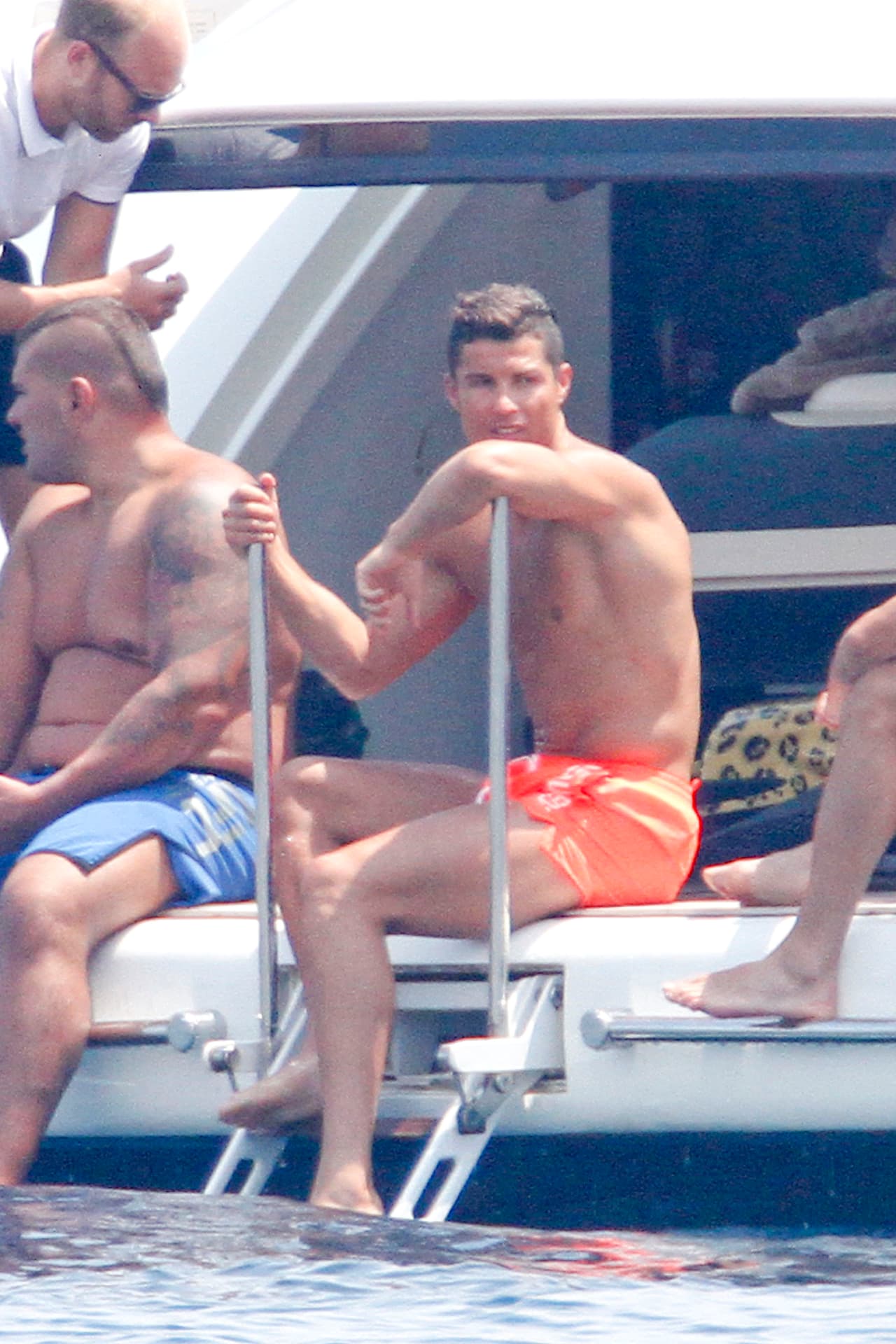 Remojó sus piecitos un rato.