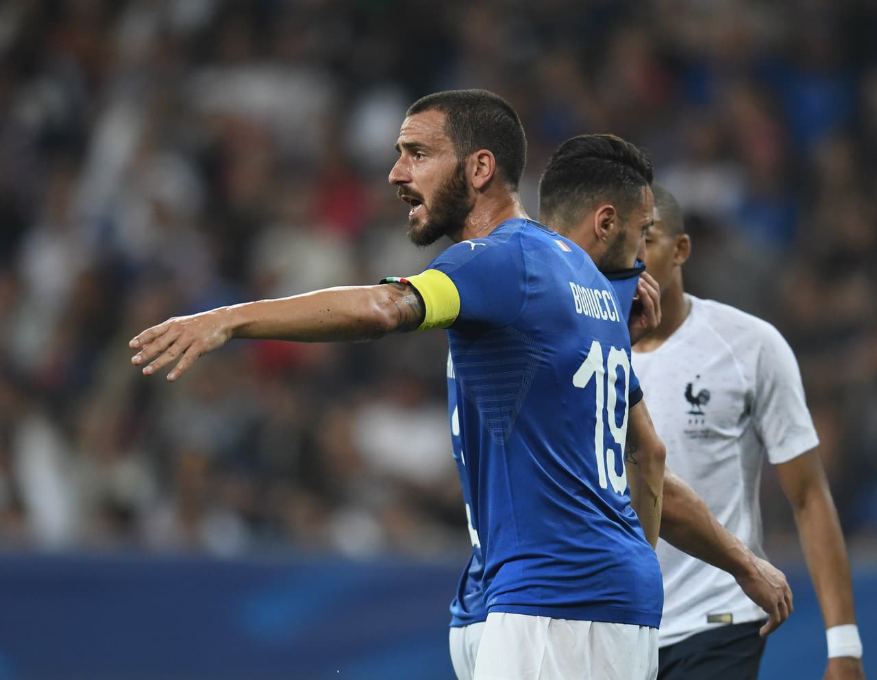 Con el retiro de Buffon,
<b>Leonardo Bonucci </b>quedó como capitán de Italia y podría llegar a Catar con 35 años para liderar su defensa.