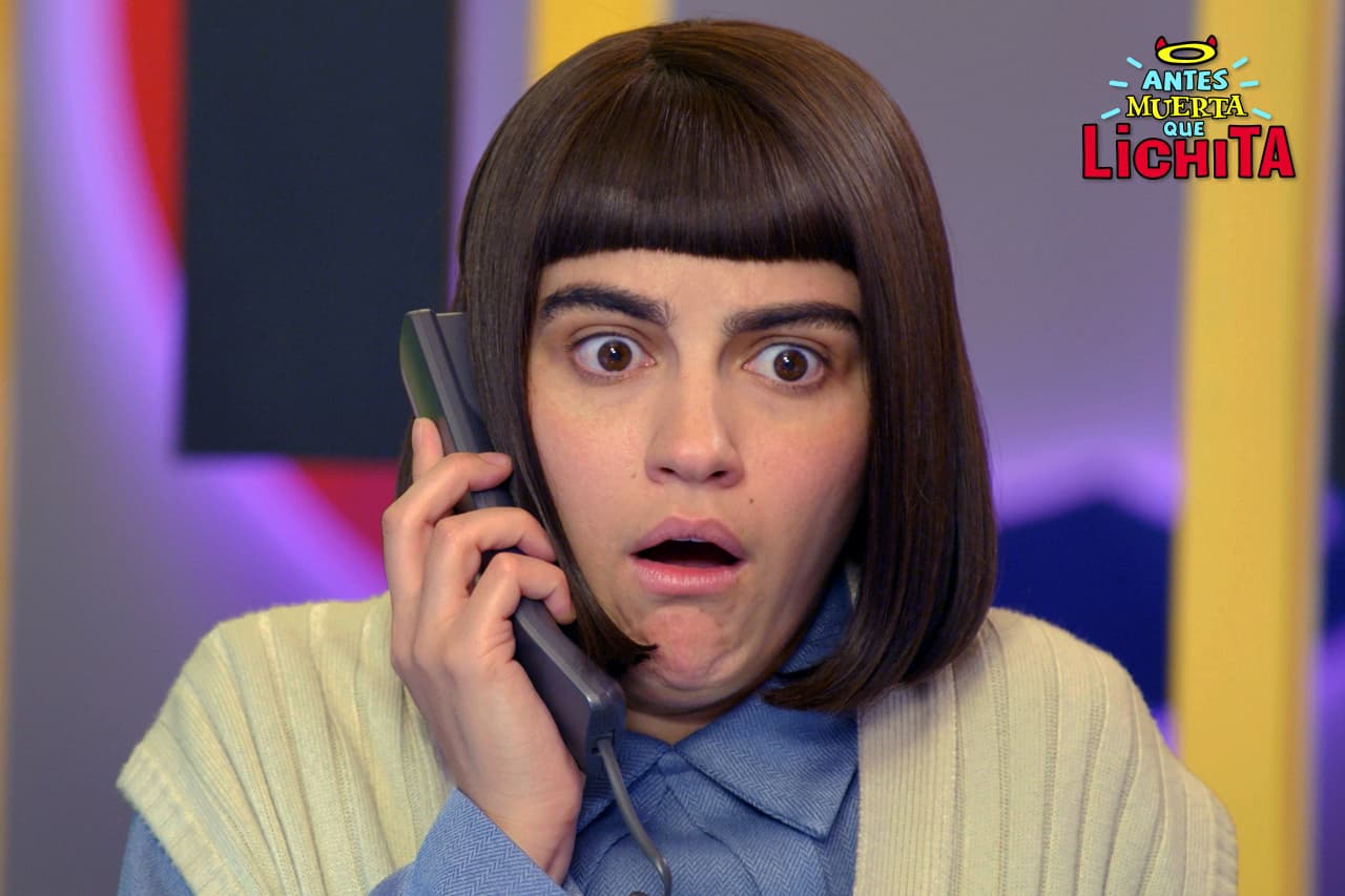 Por medio de una llamada telefónica, Lichita descubre accidentalmente que Augusto y Sandra son amantes desde hace 10 años.