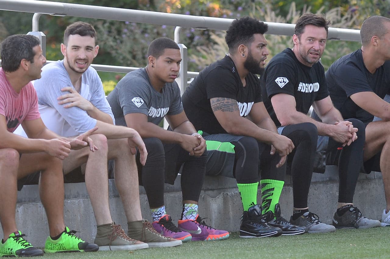 Hugh Jackman salió con sus mejores amigos a ejercitarse.