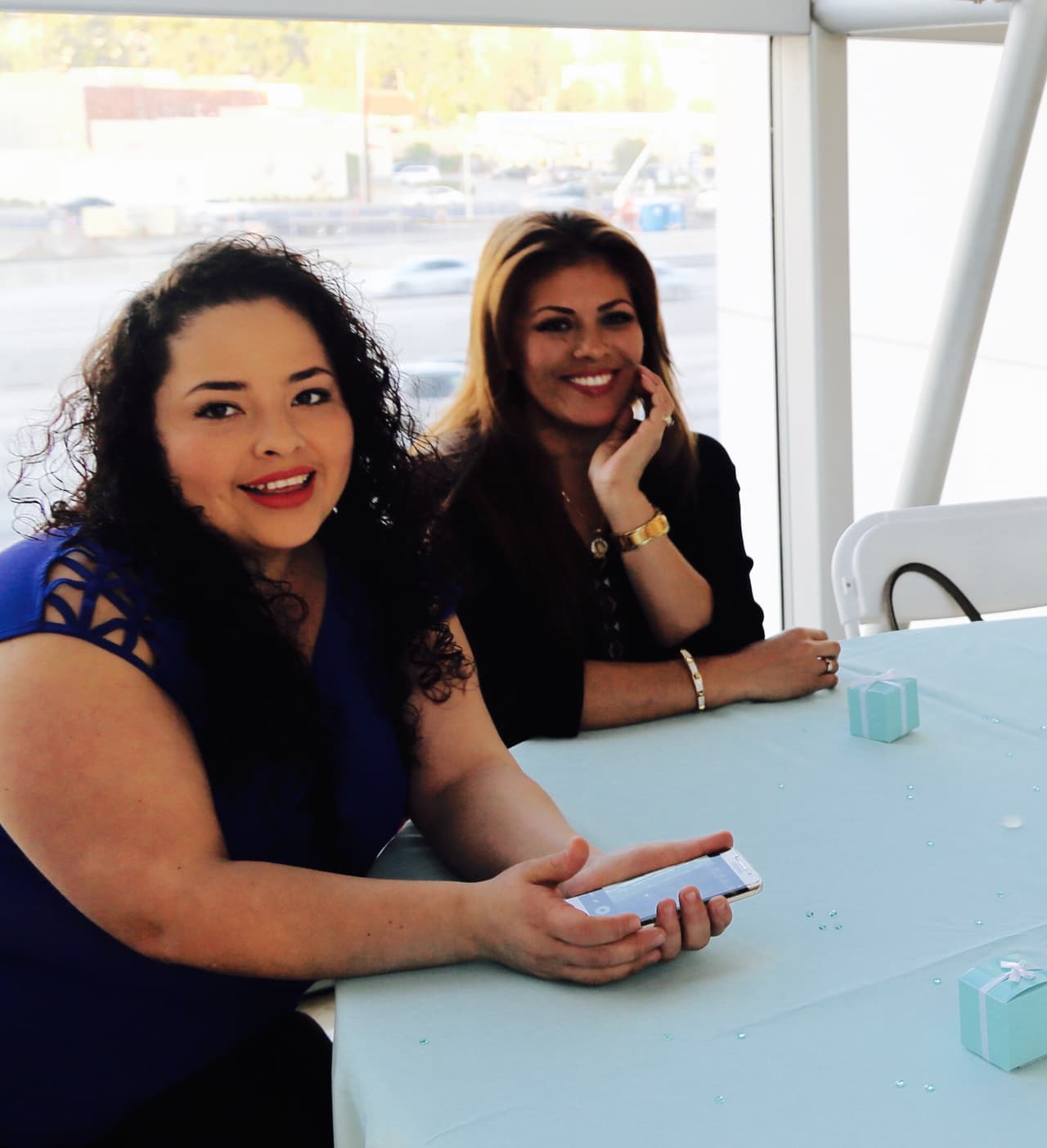 ¡El Bueno y El Feo quisieron ser los primeros en prepararle un Baby Shower a La Bronca y los invitados de lujo fueron los radioescuchas! Mira la divertida que nos dimos; hubo comida, concursos, premios, pastel y mucha buena vibra para el nuevo bebé del Bueno, La Mala y El Feo.