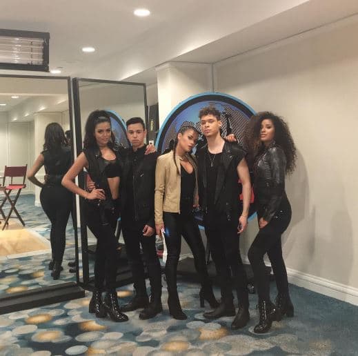 Cuando grabó su videoclip, dejó ver su lado más 'Rebelde' y demostró su fuerza en escena.