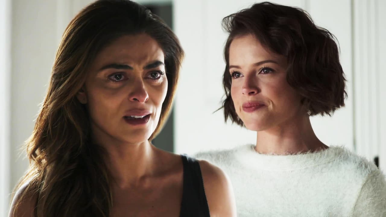 Sin embargo, María de la Paz se dio cuenta del amorío y furiosa le disparó a Régis. Cuando la empresaria salió de la cárcel de inmediato fue a confrontar a Josiane. Cara a cara con su hija, la pastelera se enteró de que fue engañada por ella y por su aún esposo con el único propósito de quitarle su dinero.