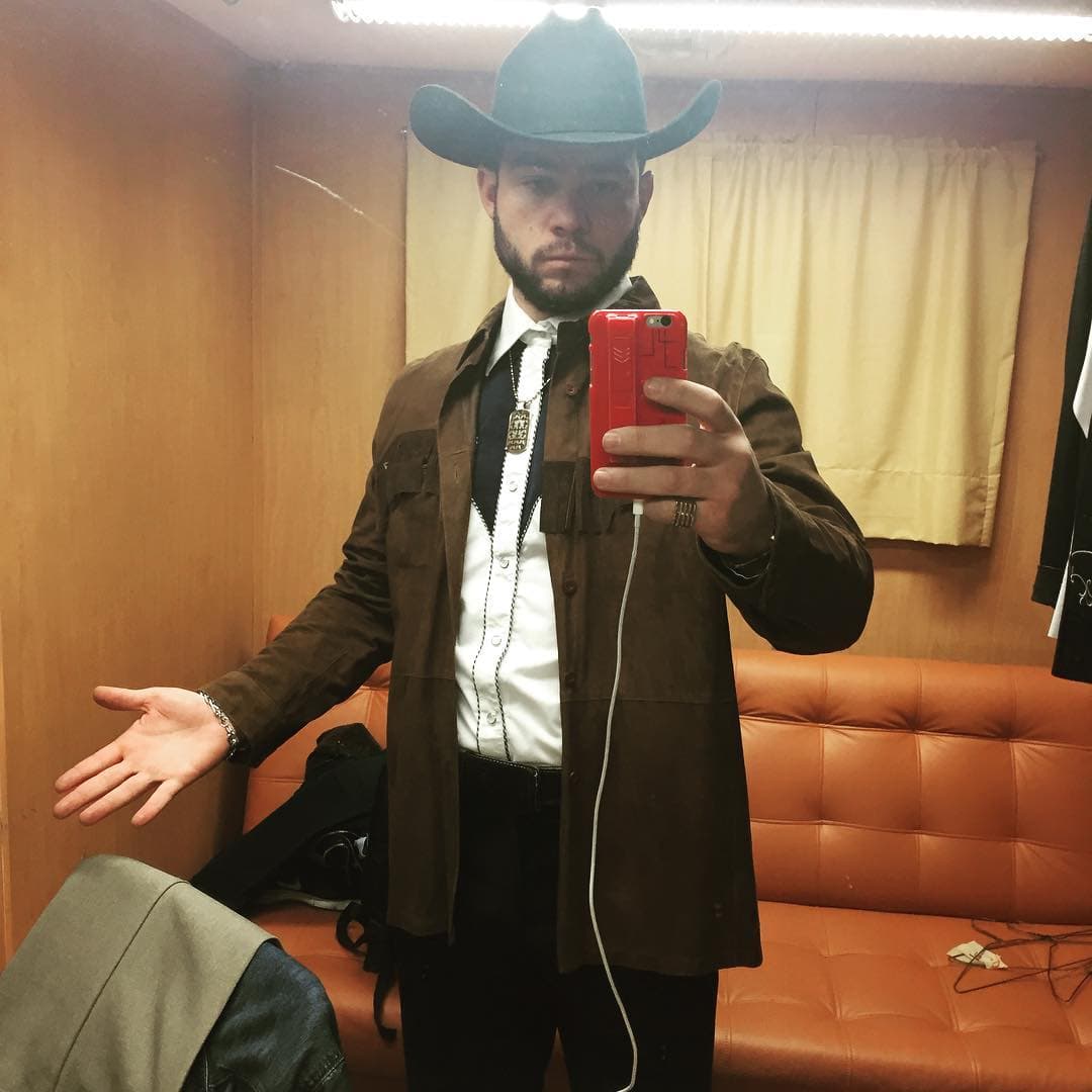 "Con muchos errores, pero se logró la primera película transmitida en vivo y, además, subida en una plataforma digital completamente en un plano secuencia", agregó.