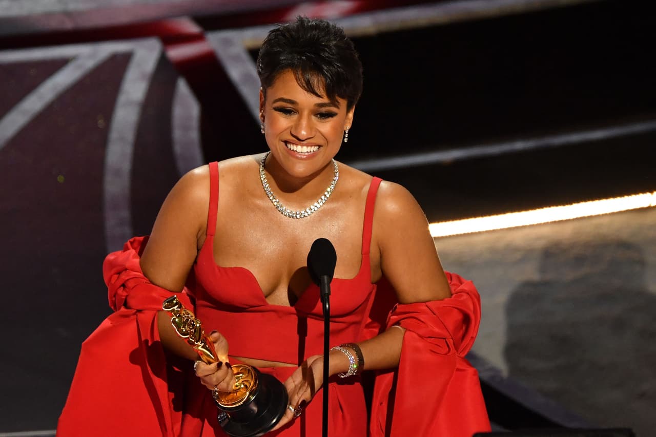 Ariana DeBose Premios Oscar 2022