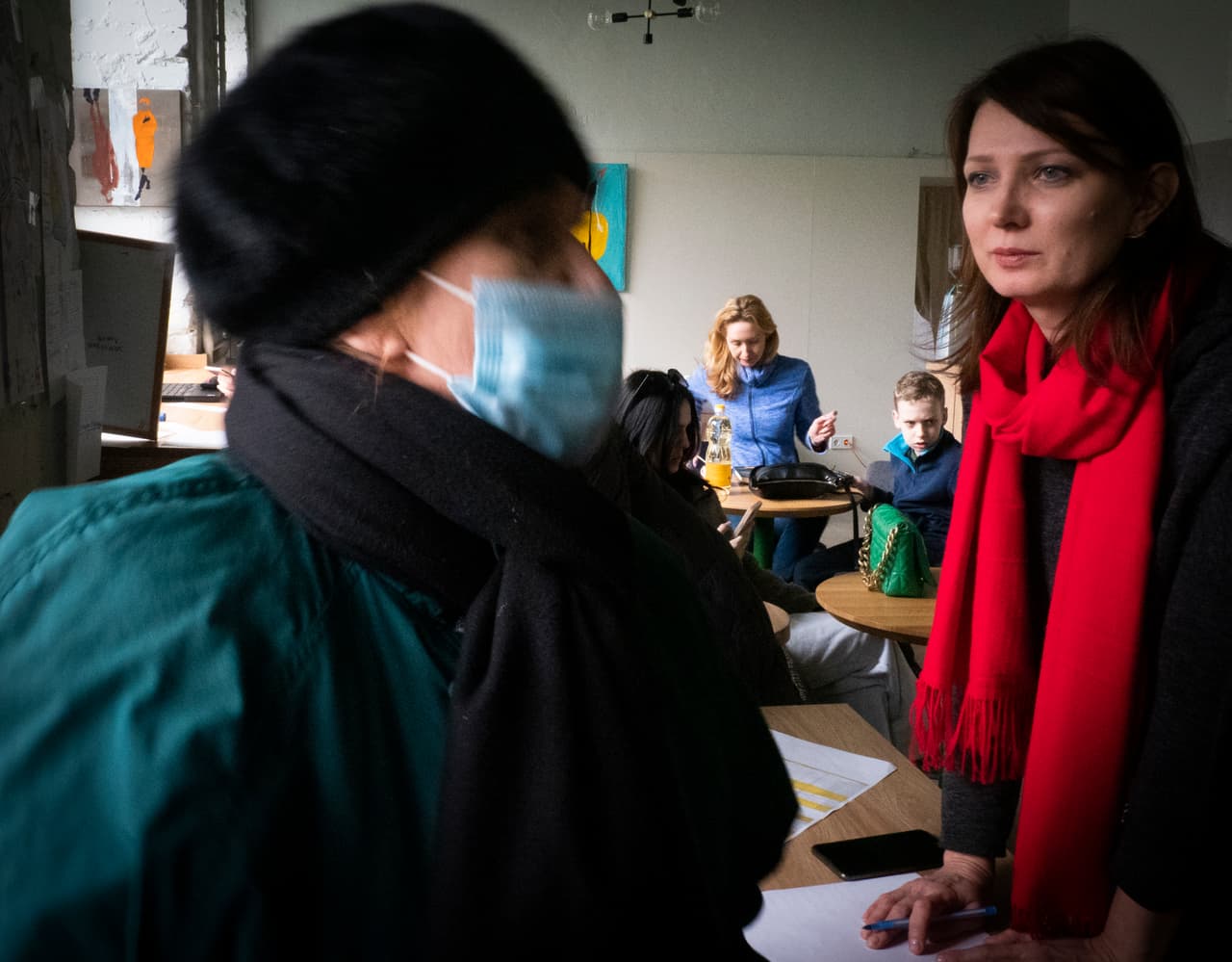 La librería se ha convertido en un centro de voluntariado que su dueño, Oleksi Erinchak, en un momento soñó tener.