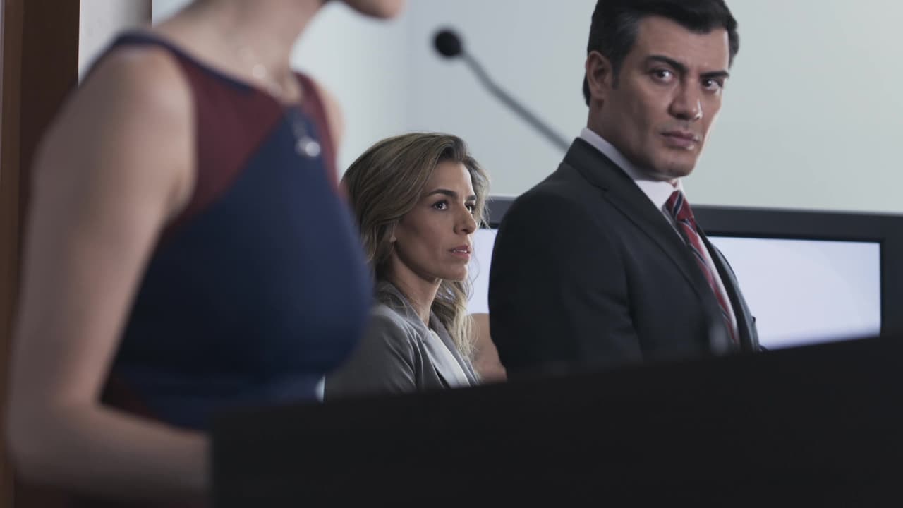 Desde un inicio, Gema y Paola han demostrado ser rivales. Luego del atentado y tras un sorprendente cambio, Carlos comenzó a verla nuevamente con ojos de amor, situación que desató los celos de la consejera.