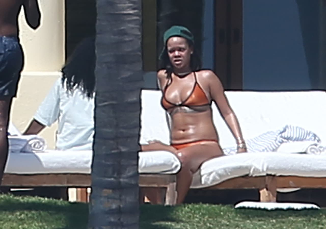 Rihanna pasó unos días de descanso en Casa Aramara, un condominio de lujo en Puerto Vallarta, México.