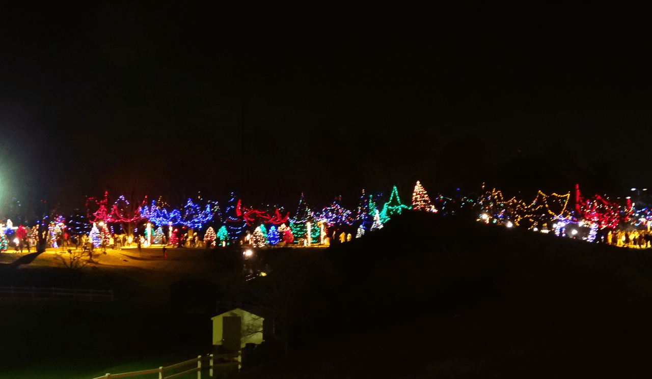 Celebra la temporada: Festival de las Luces de Delco incluirá villa de compras por primera vez