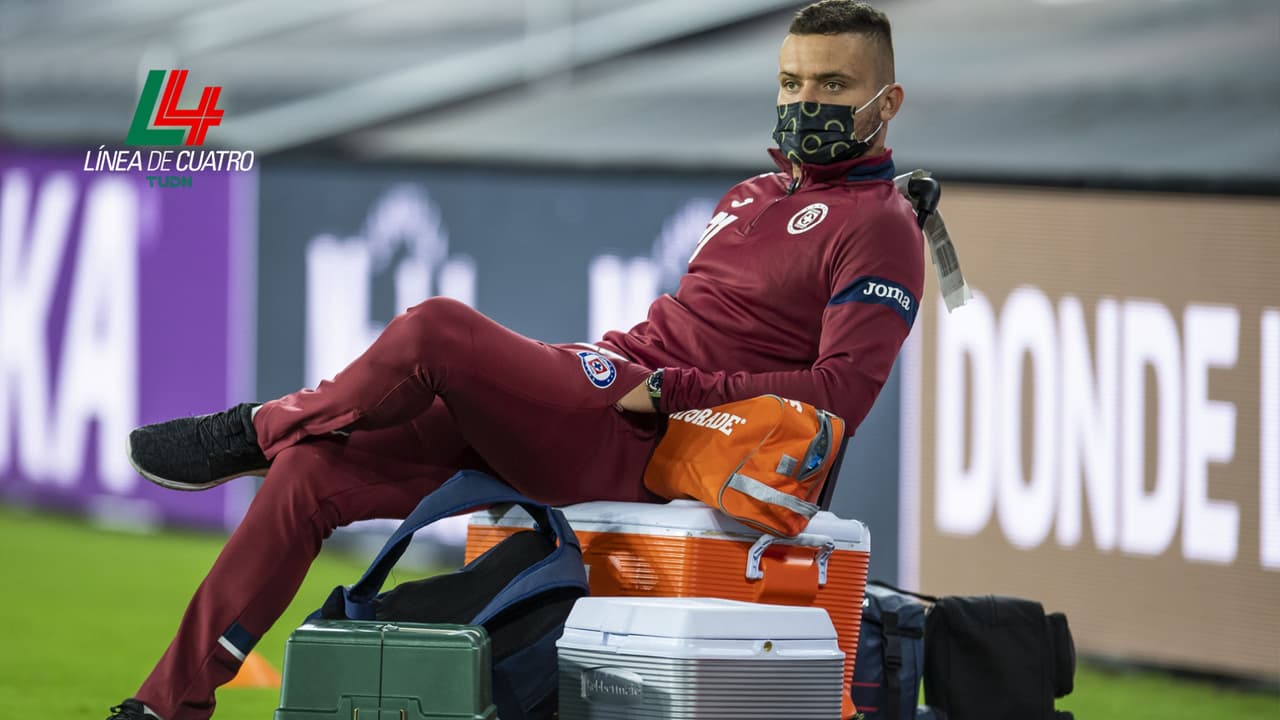 Botafogo pone última condición a Cruz Azul para ceder a Kanu