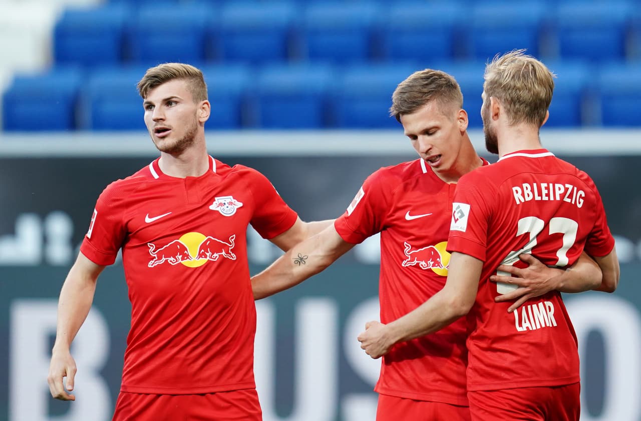Dani Olmo anotó uno de los dos goles con los que Leipzig venció a Hoffenheim. El equipo de los Toros Rojos extendió distancia de cinco puntos con el Bayer Leverkusen tras su empate y cada vez están más cerca de asegurar su boleto para la siguiente edición de Champions League.