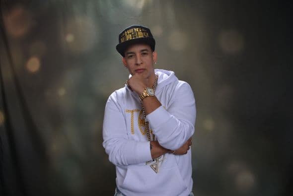 El intérprete está de promoción con su más reciente disco 'King Daddy', el cual le ha traído grandes satisfacciones.