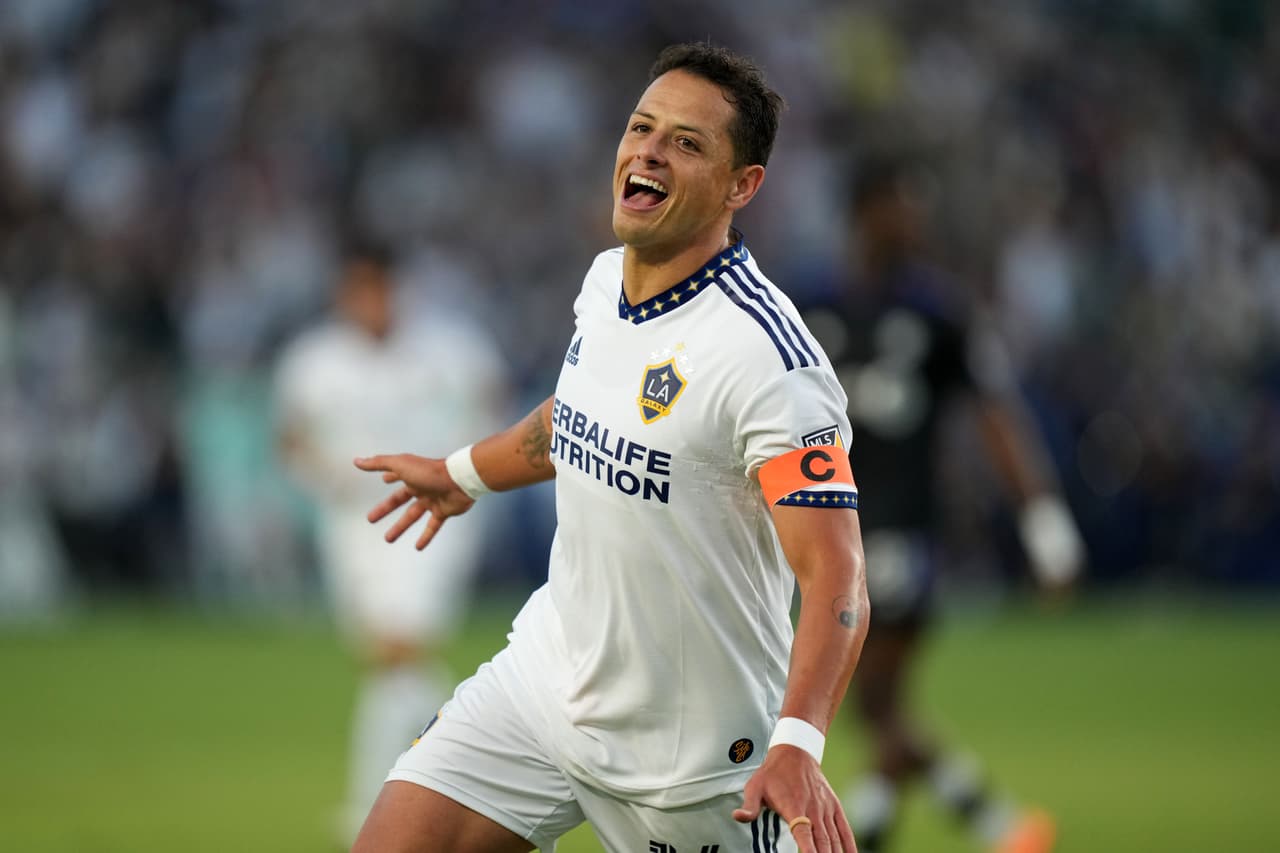 Los números lo respaldan: Chicharito sigue siendo un goleador temible
