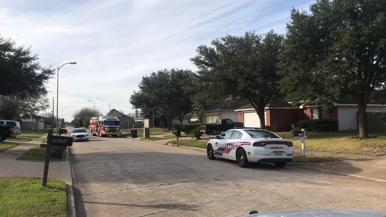 Investigan posible caso de asesinato-suicido al noroeste de Houston 