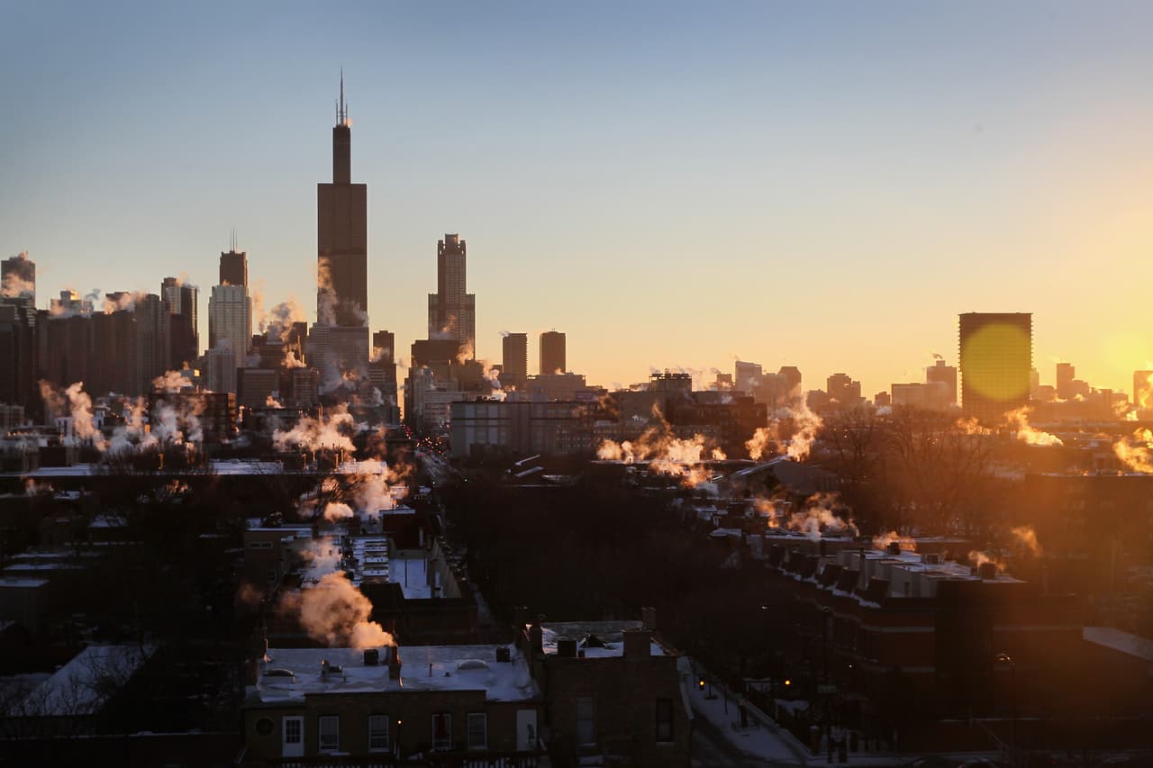 <b>Chicago: </b>La ubicación geográfica de esta ciudad en el centro del país y cercanía con Canadá hace que sea un punto estratégico en el sector del transporte y la ubica en la posición número uno de la lista.