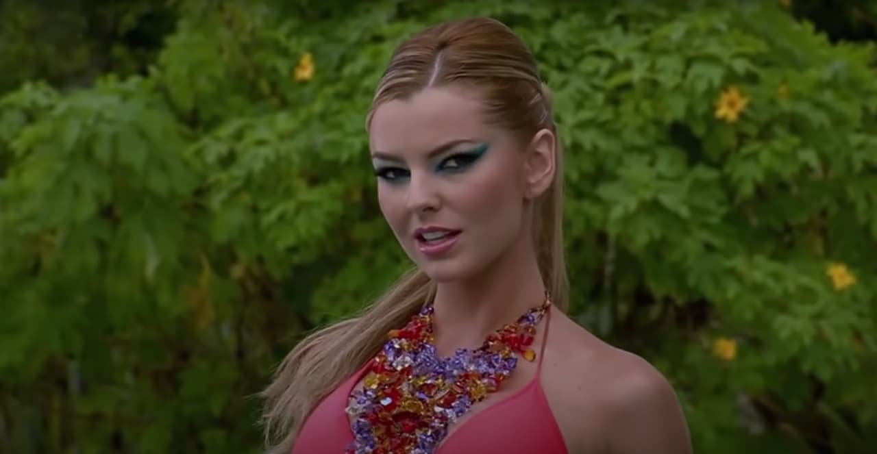 En 2012 se grabó 'Amores verdaderos', el remake de '
<a href="https://www.univision.com/famosos/telenovela-amor-en-custodia-asi-han-cambiado-los-actores-fotos">Amor en custodia</a>' y tuvo uno de los desenlaces más salvajes para su villana.