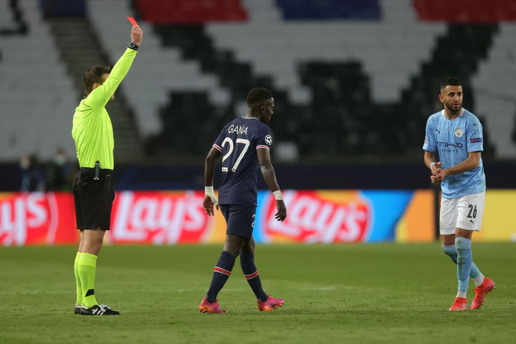 Kevin De Bruyne y Riyad Mahrez aprovechan los errores del PSG para darle la vuelta al marcador 1-2 y se acercan a la primer final de UEFA Champions League de su historia.