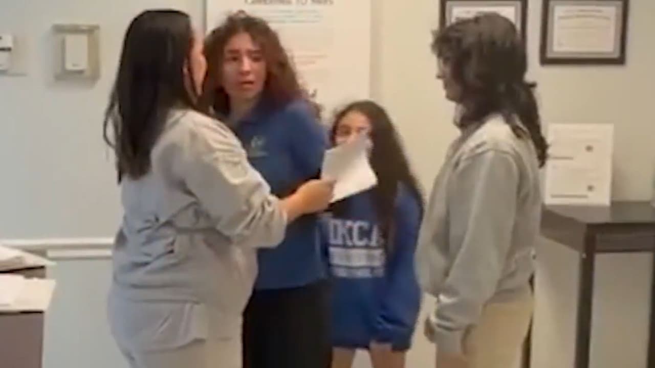 “Eres ilegal”: jueza libera a madre detenida pese a tener documentos legales