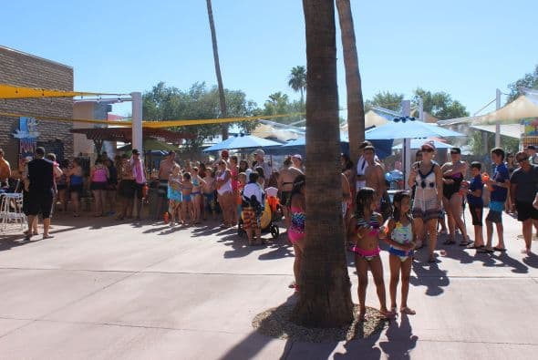 Una tremenda "Fiesta de Verano" disfrutaron cientos de personas en "Wet 'n' Wild, donde estuvieron presentes los talentos de nuestras emisoras de Uforia. 