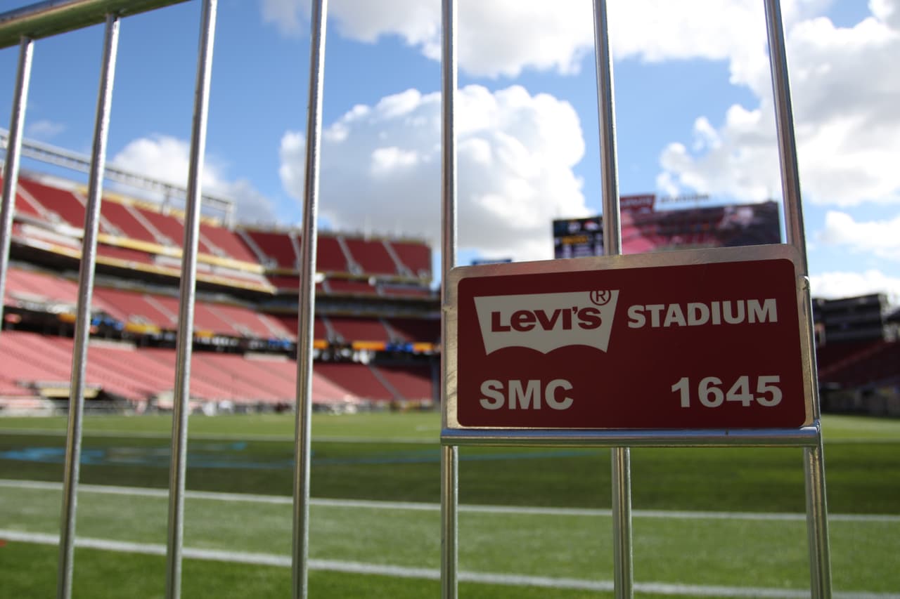 La casa de San Francisco 49ers se prepara para el duelo Carolina - Denver.