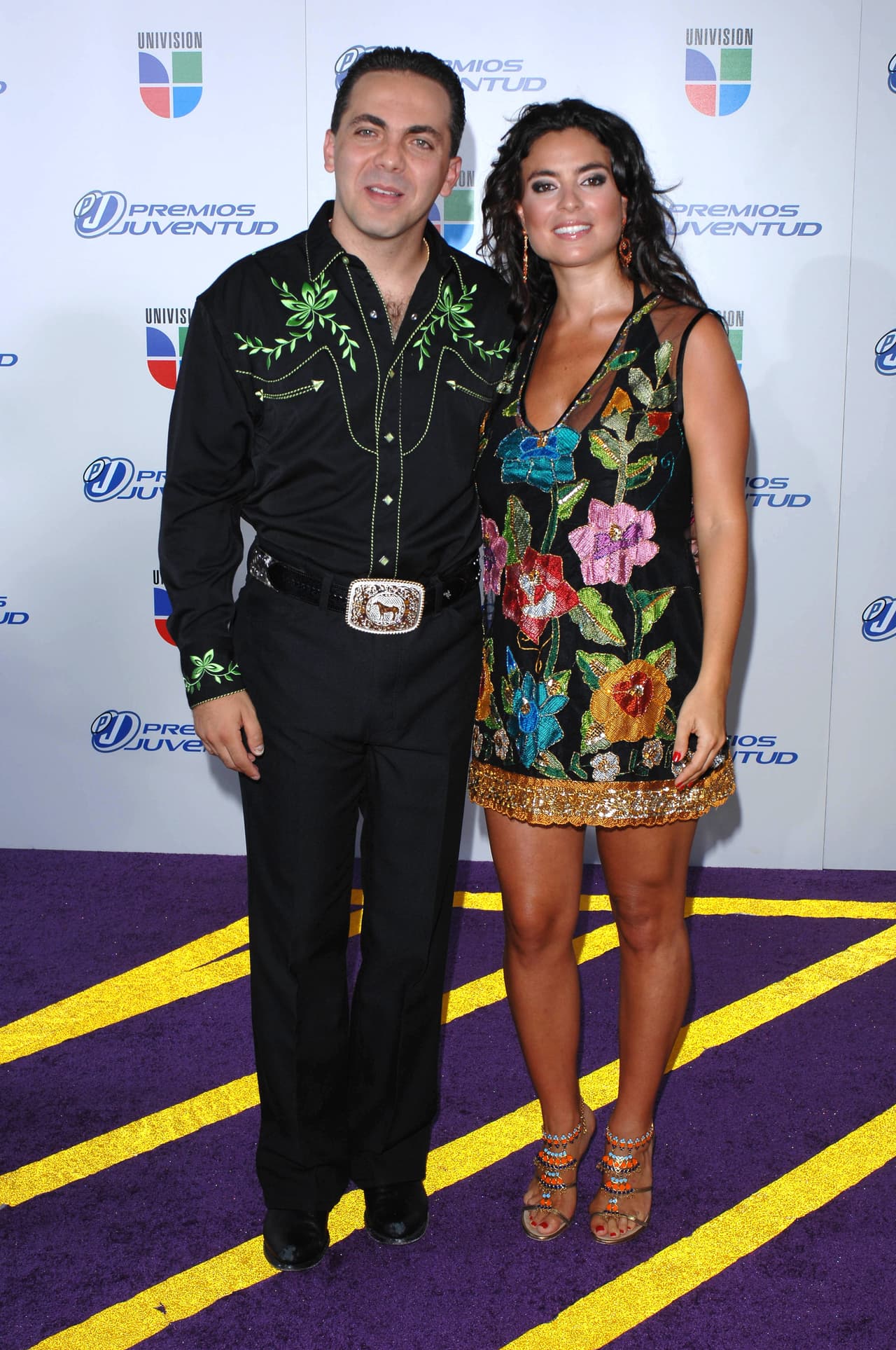 "No estoy de acuerdo en su proceder con las criaturas porque finalmente los que terminan perdiendo son los niños, se perdieron del amor, del cariño, de la entrega que yo tenía guardada para mis criaturas, también son mías, son parte de mi sangre y de mi vida, sí me dio mucho coraje", contó en 'Ventaneando'.
<br>