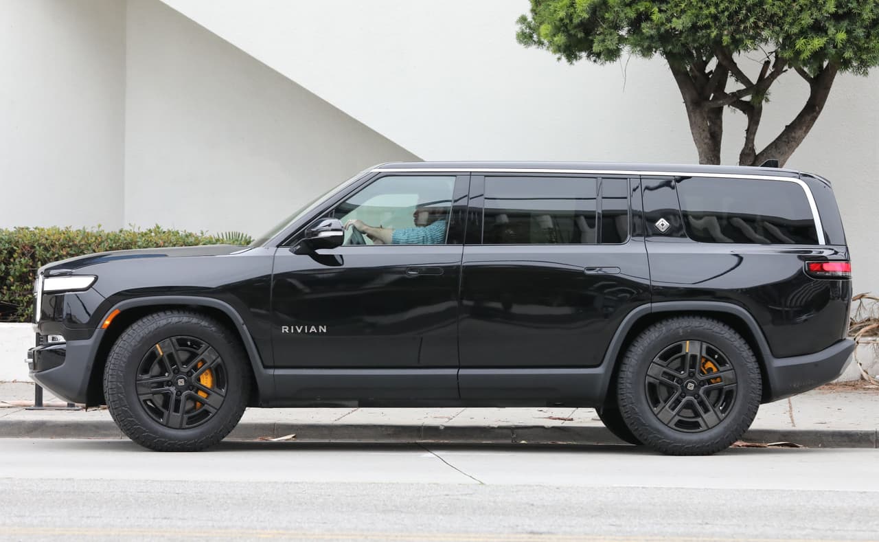 Se dejó ver muy bien abrigado ante el mal clima que ha reinado los últimos días en el área de Los Ángeles. 
<br>