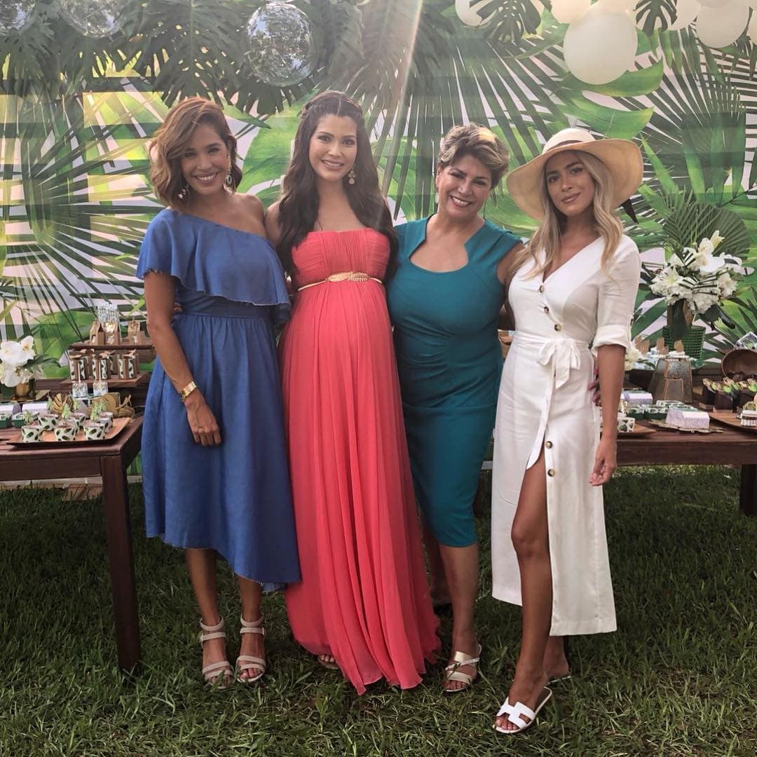 La familia de Ana y Karla es muy unida. Disfrutan su trabajo tanto en la conducción como en el sector de la belleza.