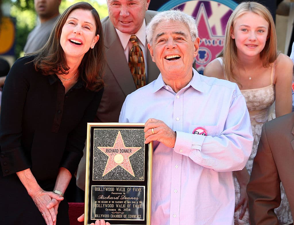 El director Richard Donner murió a la edad de 91 años por una causa no revelada el 5 de julio. Donner era mejor conocido por su papel en la dirección de películas repletas de estrellas como "Superman", "The Goonies" y "Lethal Weapon".