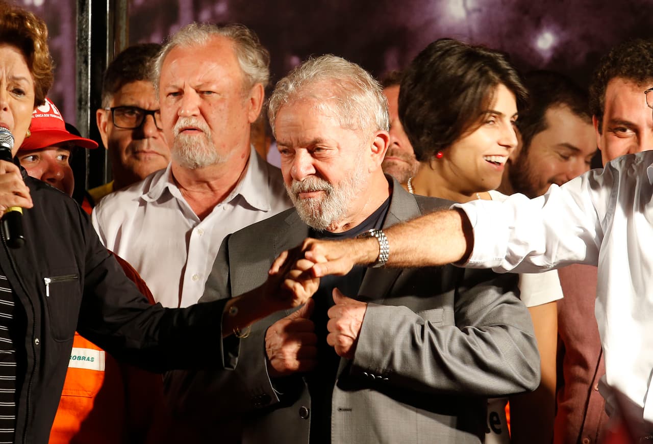 Lula puede ir a la cárcel esta semana en medio del recrudecimiento de la violencia en Brasil