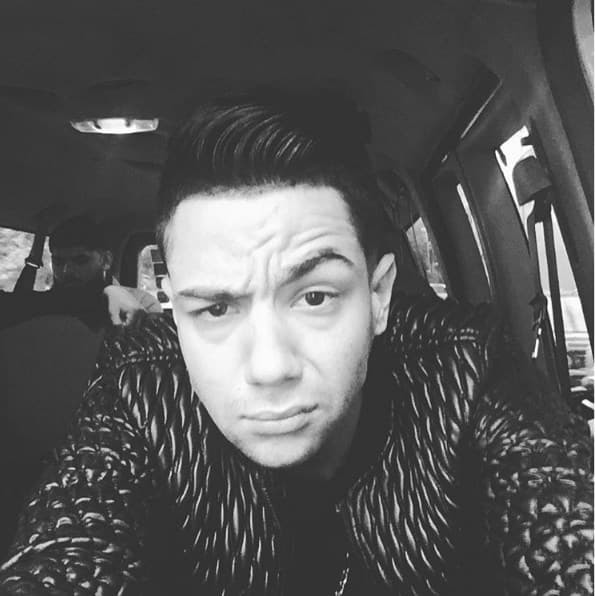 Aún estamos tratando de entender que significa la cara de Luis Coronel ¿tú qué crees?