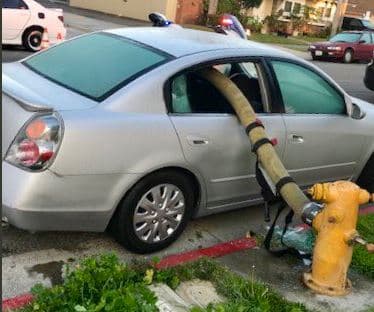 La muestra clara y contundente sobre las consecuencias de no respetar las señalizaciones para estacionarse en la vía pública, van más allá de el incidente reportado, y es que un minuto durante una emergencia puede ser la diferencia entre la vida y la muerte .