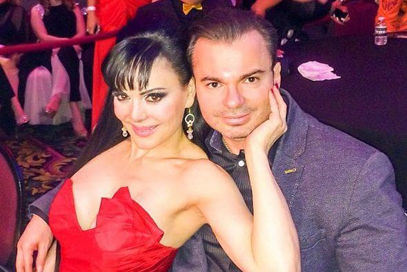 A pesar de que
<b>Maribel Guardia</b> es una de las mujeres que no aparentan su edad, ella le lleva 12 años a su esposo
<b>Marco Chacón.</b>